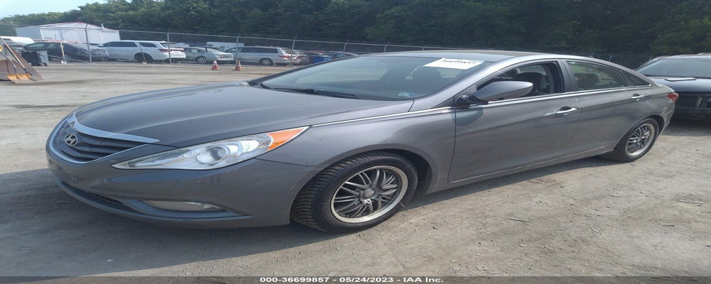 5NPEB4AC4DH520369 2013 HYUNDAI SONATA photo no. 2