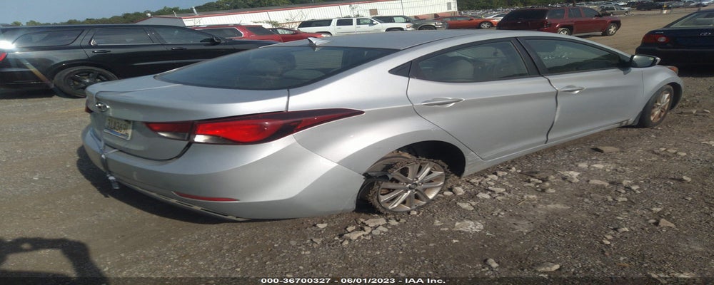 5NPDH4AE0FH608446 2015 HYUNDAI ELANTRA photo no. 4