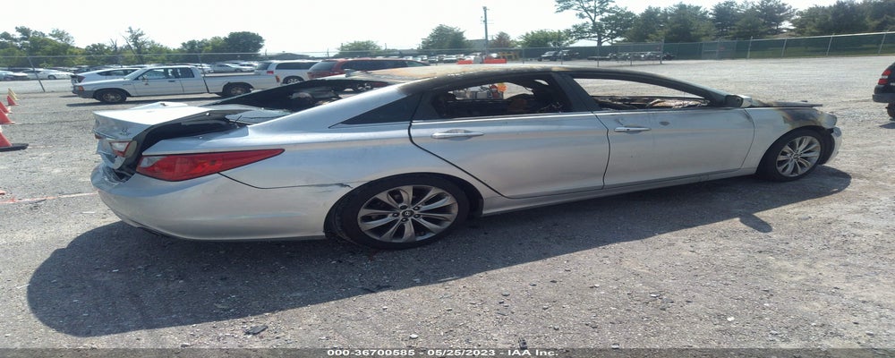 5NPEC4AB7CH425999 2012 HYUNDAI SONATA photo no. 4