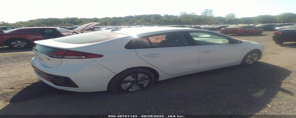 KMHC65LC8JU065005 2018 HYUNDAI IONIQ HYBRID photo no. 4