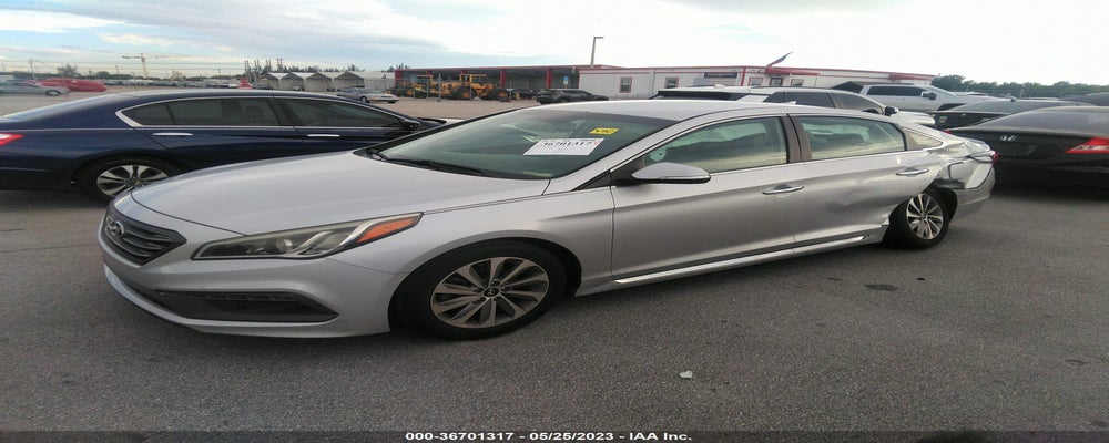 5NPE34AF2FH053463 2015 HYUNDAI SONATA photo no. 2