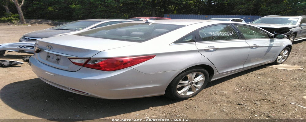 5NPEB4AC7BH051971 2011 HYUNDAI SONATA photo no. 4