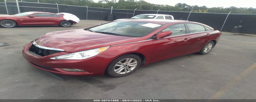 5NPEB4AC6DH582713 2013 HYUNDAI SONATA photo no. 2