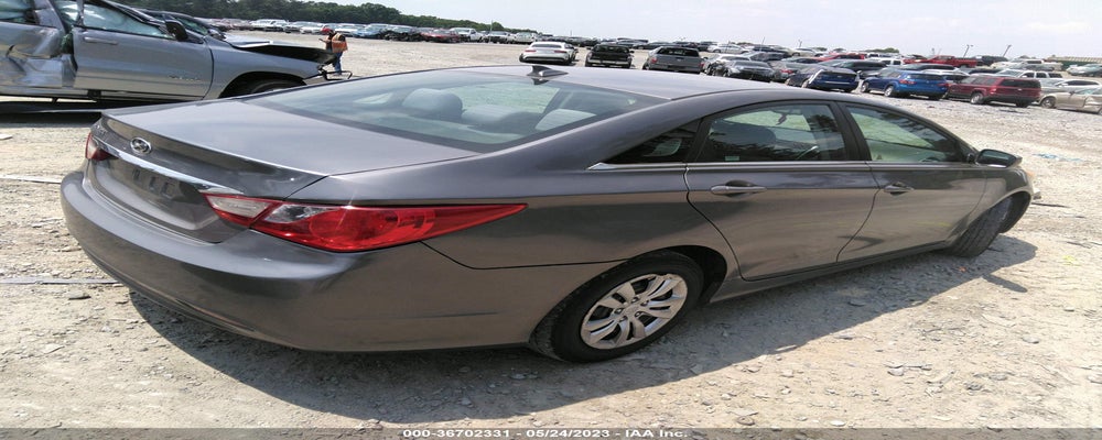 5NPEB4AC1DH543222 2013 HYUNDAI SONATA photo no. 4