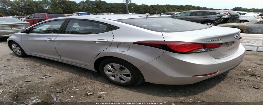 5NPDH4AE9GH676116 2016 HYUNDAI ELANTRA photo no. 3