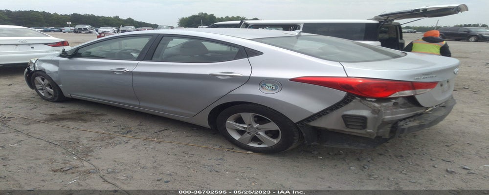 5NPDH4AE5DH258874 2013 HYUNDAI ELANTRA photo no. 3