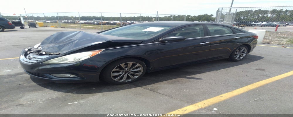 5NPEC4AC8BH157312 2011 HYUNDAI SONATA photo no. 2