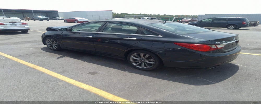 5NPEC4AC8BH157312 2011 HYUNDAI SONATA photo no. 3