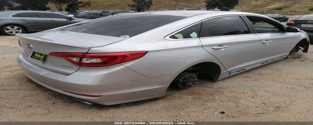 5NPE34AF0FH032465 2015 HYUNDAI SONATA photo no. 4