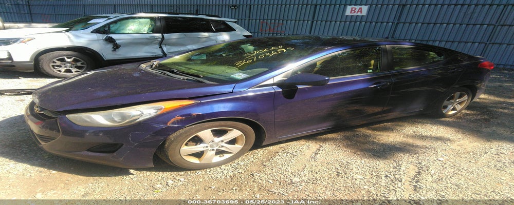 5NPDH4AE9DH227157 2013 HYUNDAI ELANTRA photo no. 2