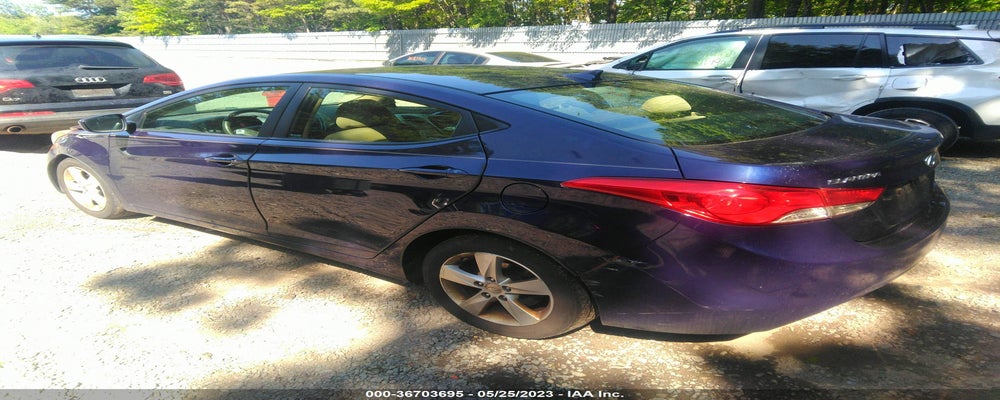 5NPDH4AE9DH227157 2013 HYUNDAI ELANTRA photo no. 3