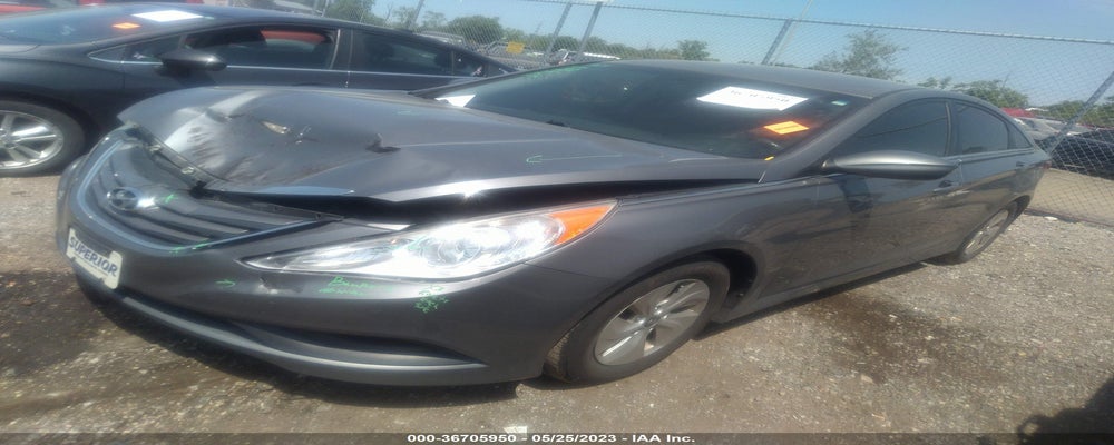 5NPEB4AC4EH816252 2014 HYUNDAI SONATA photo no. 2