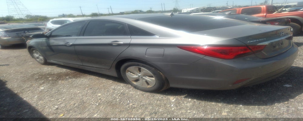 5NPEB4AC4EH816252 2014 HYUNDAI SONATA photo no. 3