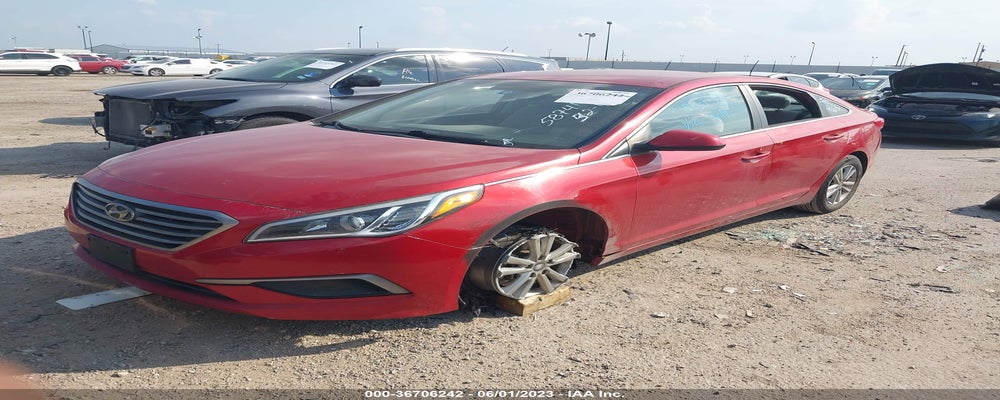 5NPE24AF8HH551530 2017 HYUNDAI SONATA photo no. 2