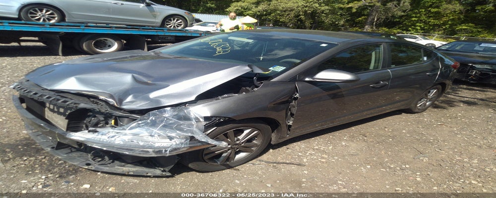 5NPD84LFXJH395472 2018 HYUNDAI ELANTRA photo no. 2