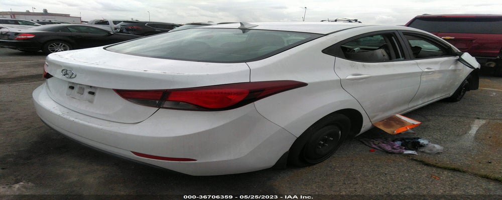 5NPDH4AE8FH611515 2015 HYUNDAI ELANTRA photo no. 4