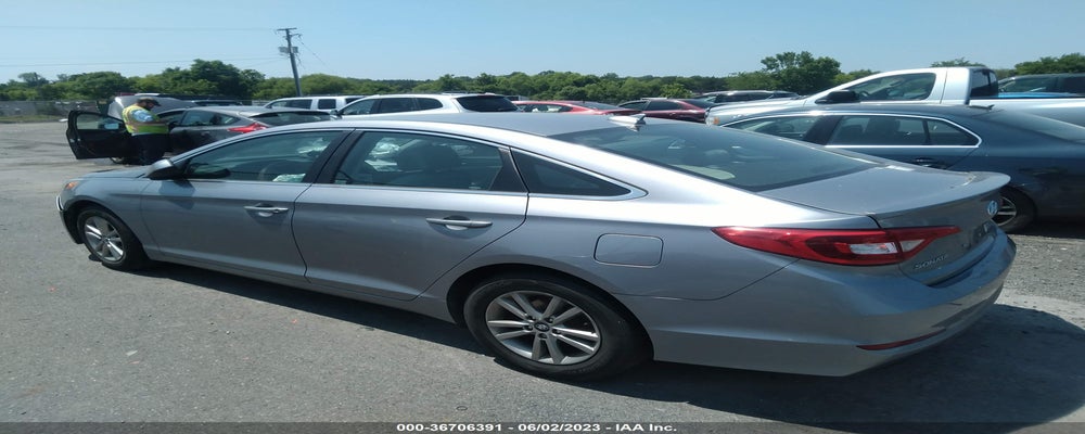 5NPE24AF8FH238281 2015 HYUNDAI SONATA photo no. 3