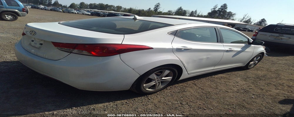 5NPDH4AE2DH451144 2013 HYUNDAI ELANTRA photo no. 4