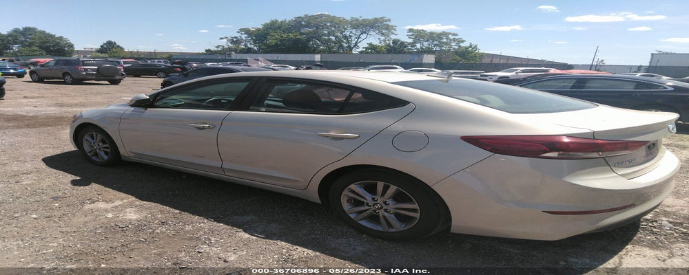 KMHD84LF0HU225147 2017 HYUNDAI ELANTRA photo no. 3