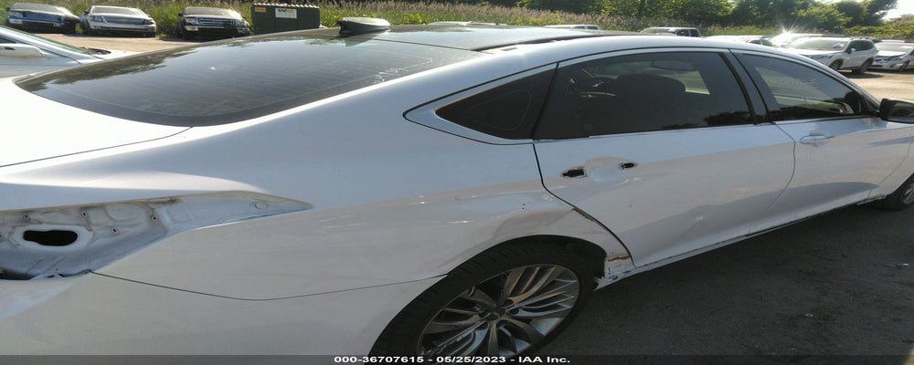KMHGN4JF4FU037530 2015 HYUNDAI GENESIS photo no. 6