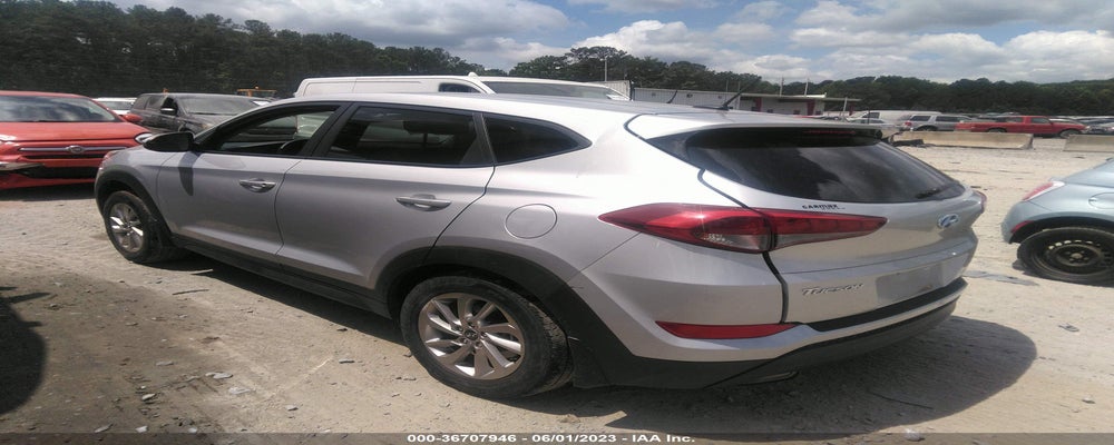 KM8J23A49HU306132 2017 HYUNDAI TUCSON photo no. 3