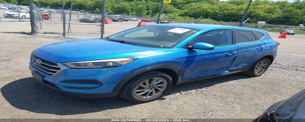 KM8J23A45HU399201 2017 HYUNDAI TUCSON photo no. 2