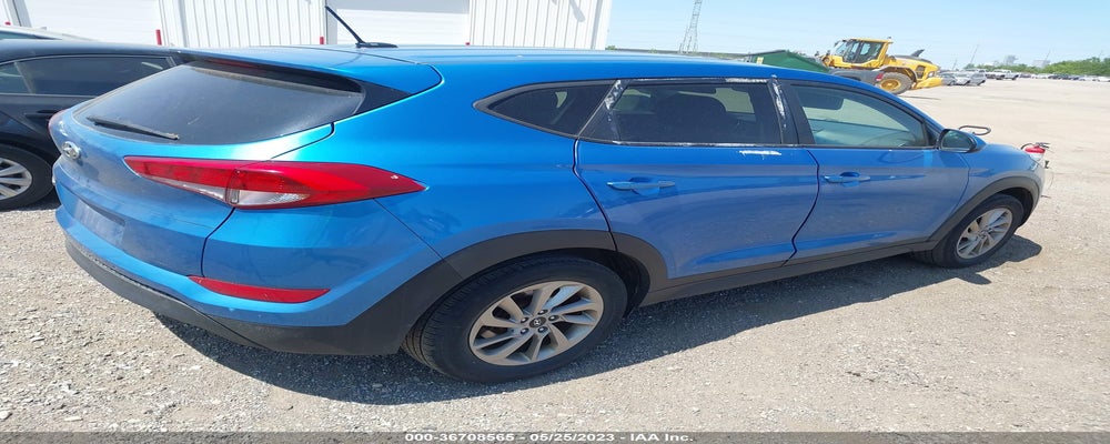 KM8J23A45HU399201 2017 HYUNDAI TUCSON photo no. 4