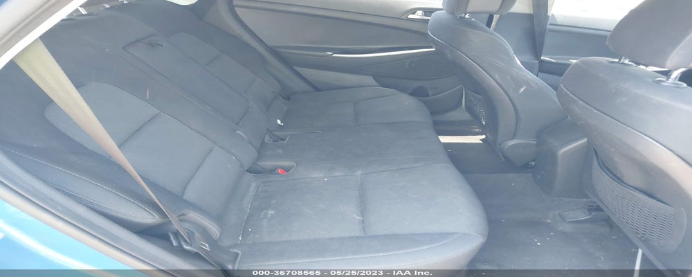 KM8J23A45HU399201 2017 HYUNDAI TUCSON photo no. 8