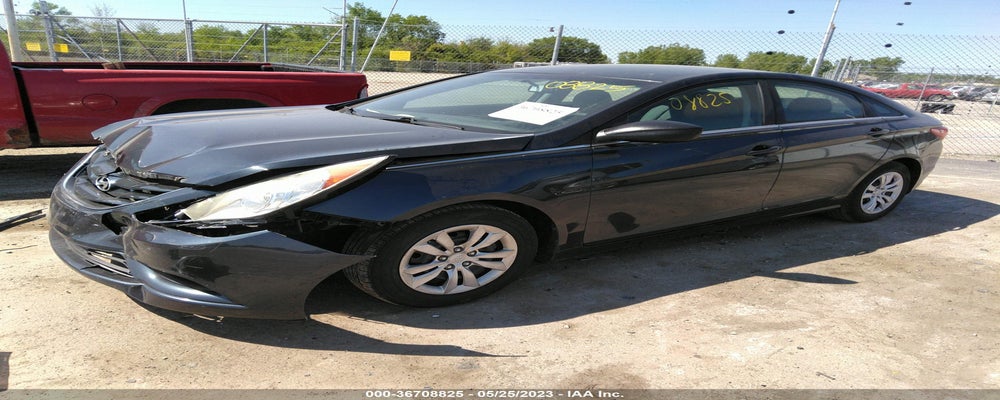 5NPEB4AC0BH045249 2011 HYUNDAI SONATA photo no. 2