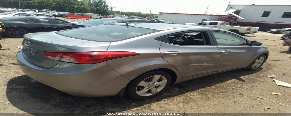 KMHDH4AEXDU977846 2013 HYUNDAI ELANTRA photo no. 4