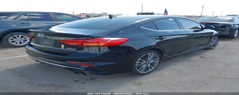 KMHD04LB5HU358443 2017 HYUNDAI ELANTRA photo no. 4