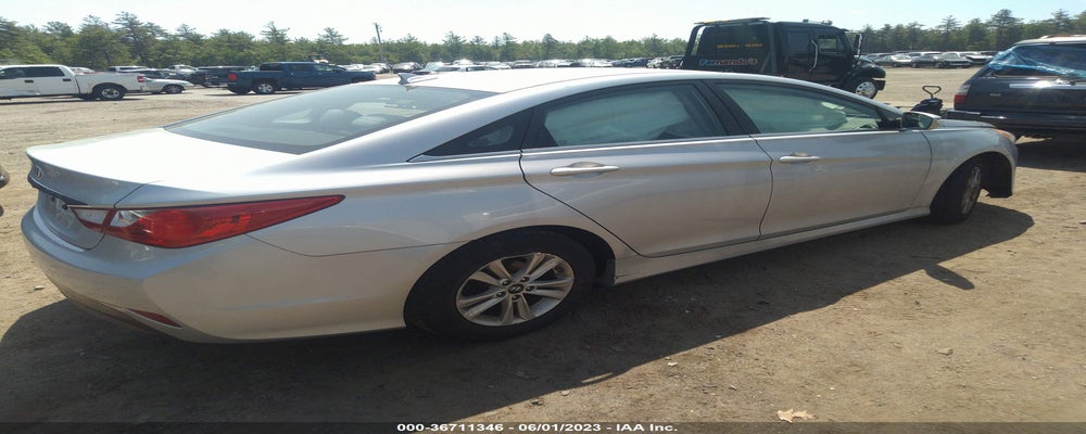 5NPEB4AC2EH926409 2014 HYUNDAI SONATA photo no. 4