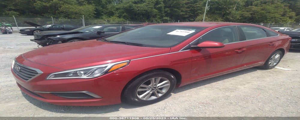 5NPE24AF8HH483536 2017 HYUNDAI SONATA photo no. 2