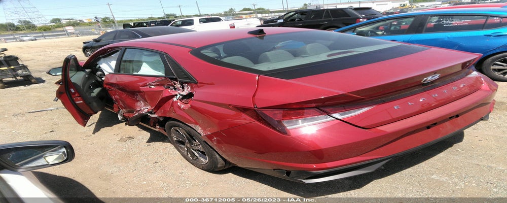 KMHLM4AG9NU274703 2022 HYUNDAI ELANTRA photo no. 3