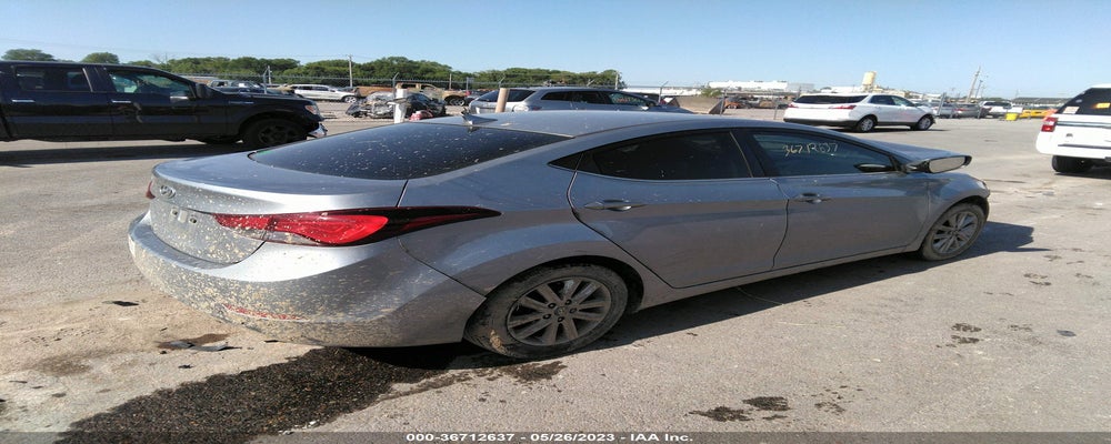 5NPDH4AE9FH602144 2015 HYUNDAI ELANTRA photo no. 4