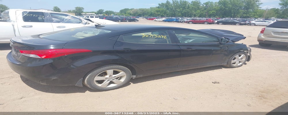 5NPDH4AE2DH161096 2013 HYUNDAI ELANTRA photo no. 4
