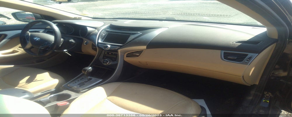 5NPDH4AE8DH303743 2013 HYUNDAI ELANTRA photo no. 5