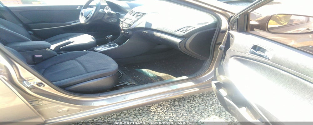 KMHCU5AEXCU038157 2012 HYUNDAI ACCENT photo no. 5