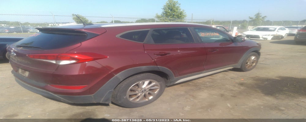 KM8J33A47HU425116 2017 HYUNDAI TUCSON photo no. 4