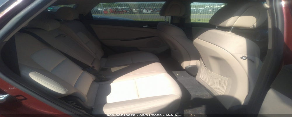 KM8J33A47HU425116 2017 HYUNDAI TUCSON photo no. 8