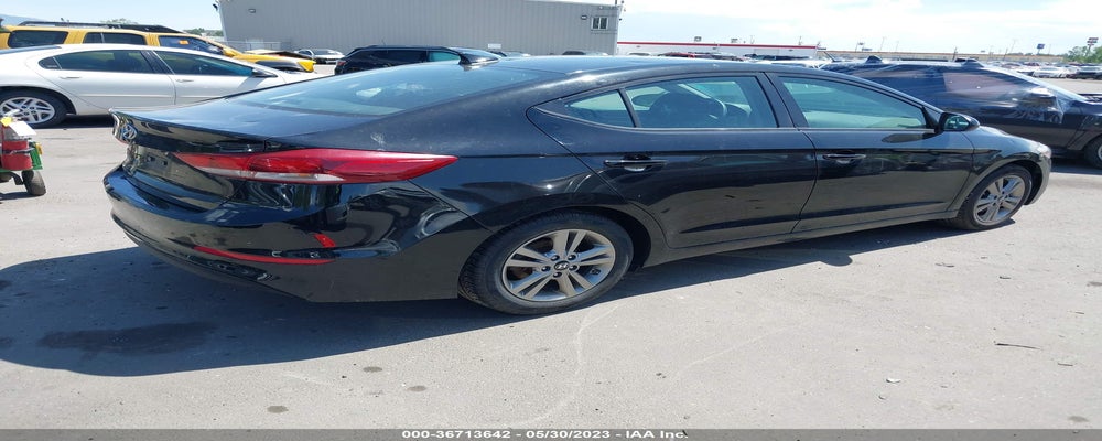 KMHD84LF2JU502984 2018 HYUNDAI ELANTRA photo no. 4