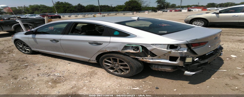 5NPE34AB1JH668088 2018 HYUNDAI SONATA photo no. 3