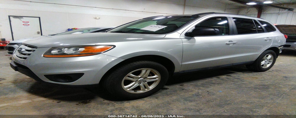 5XYZGDAB3BG057221 2011 HYUNDAI SANTA FE photo no. 2