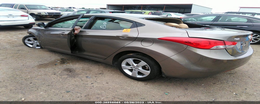 5NPDH4AE4DH280252 2013 HYUNDAI ELANTRA photo no. 3