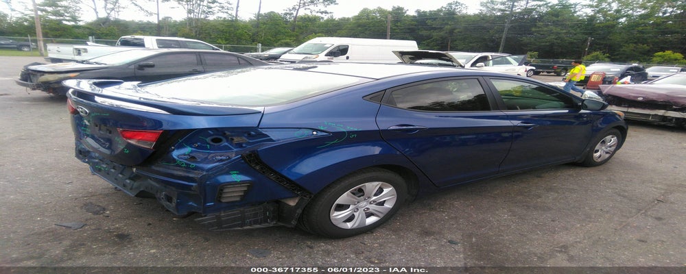 5NPDH4AE7GH774108 2016 HYUNDAI ELANTRA photo no. 4