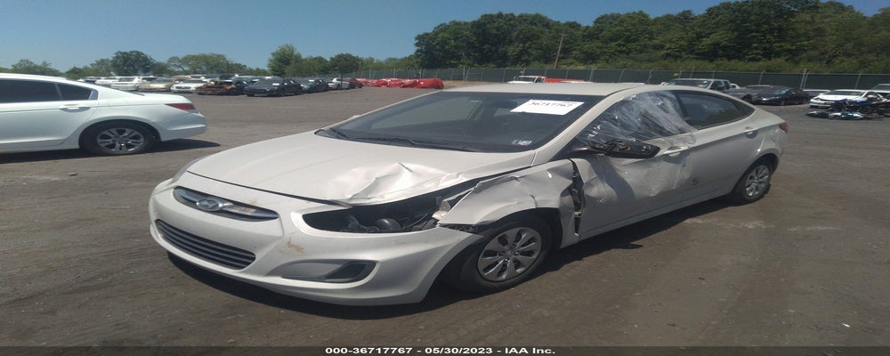 KMHCT4AE3FU927562 2015 HYUNDAI ACCENT photo no. 2