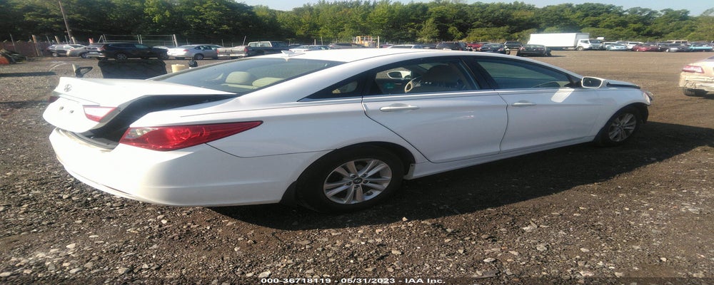 5NPEB4AC9DH744950 2013 HYUNDAI SONATA photo no. 4