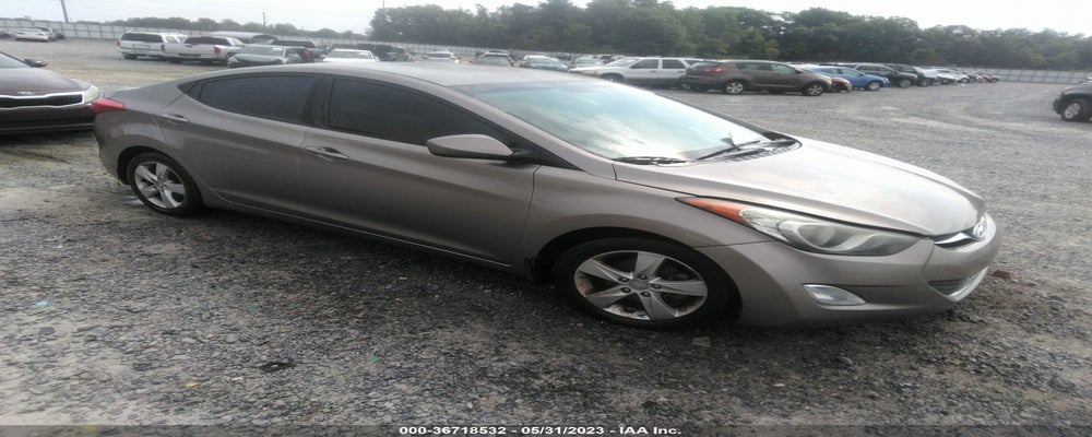 5NPDH4AEXDH378315 2013 HYUNDAI ELANTRA photo no. 4