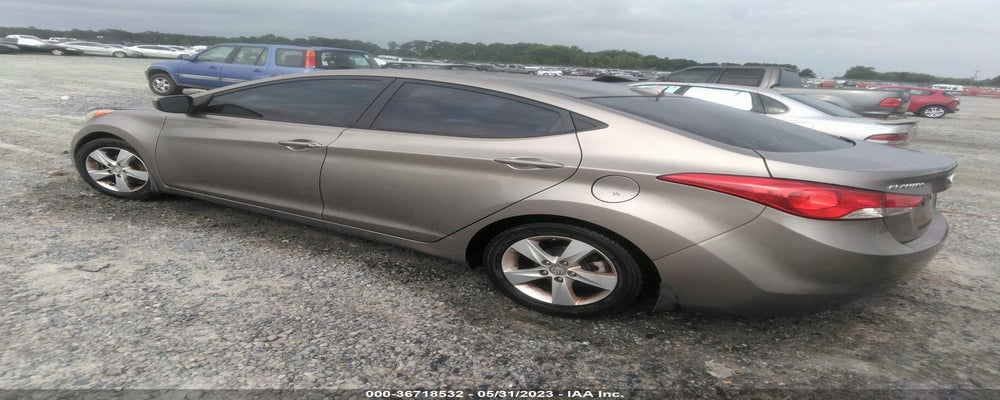 5NPDH4AEXDH378315 2013 HYUNDAI ELANTRA photo no. 3