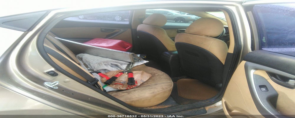 5NPDH4AEXDH378315 2013 HYUNDAI ELANTRA photo no. 8